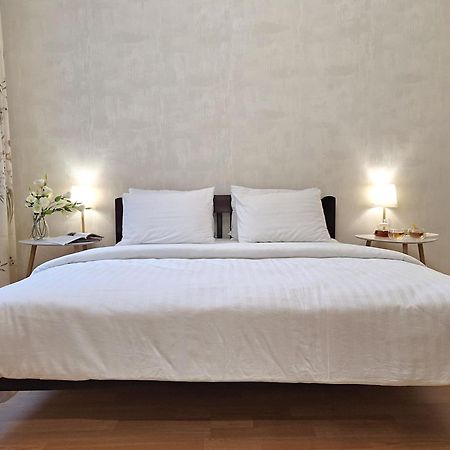 Однокімна Квартира Біля Каштанової Алеї У Центрі Полтави Мережа Alexapartments Документи Для Відряджень Безконтатне Заселення 24-7 波尔塔瓦 外观 照片